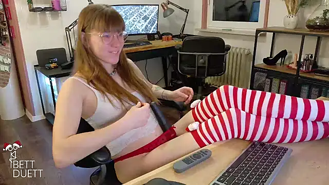 BettDuett online show from December 1, 3:57 pm