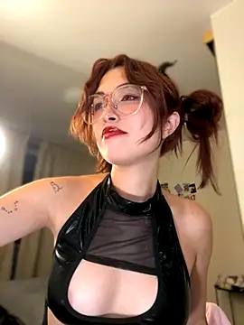 Evangeline Lawrence  online show from October 8, 7:25 pm