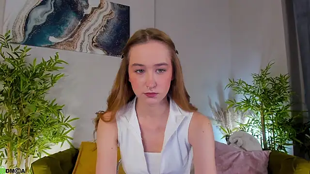 Snapshot of Sweett_Monica chatting on November 10, 1:21 am Sweett Monica online show from November 10, 1:21 am