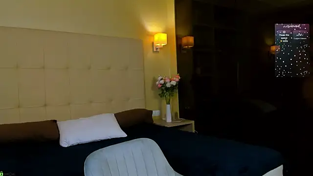 Sweett Monica online show from April 1, 1:19 am