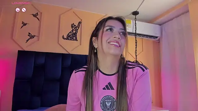 Atenea cute21 online show from February 28, 7:15 am