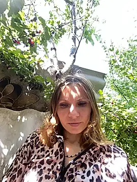 Snapshot of Anita-Smith chatting on July 16, 8:22 am Anita-Smith online show from July 16, 8:22 am