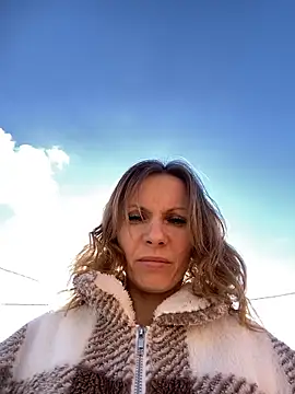 Anita-Smith online show from March 7, 9:48 am