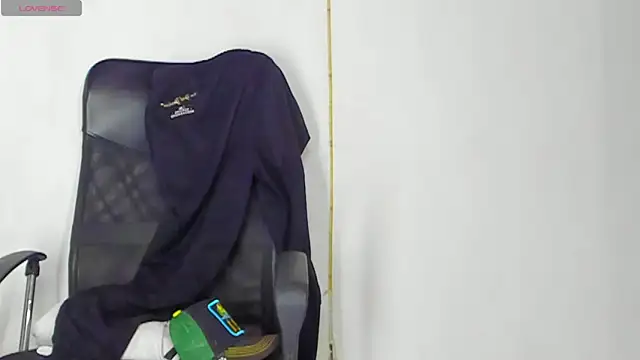 MikeRoss7777 online show from October 4, 10:11 pm