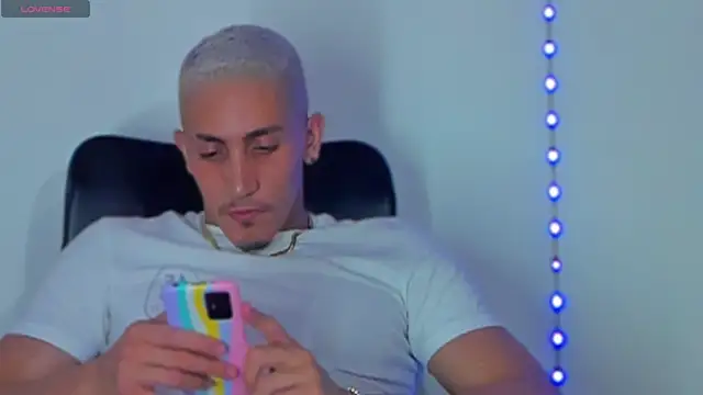 MikeRoss7777 online show from January 27, 4:20 am