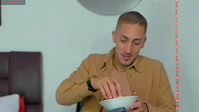 MikeRoss7777 online show from September 18, 1:36 pm