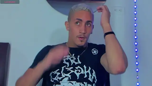 MikeRoss7777 online show from February 6, 3:16 am