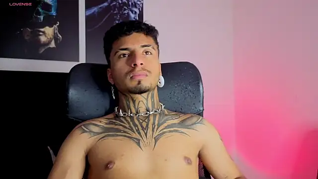 JuanCamiilo 66 online show from March 31, 10:56 pm