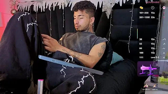 JuanCamiilo 66 online show from December 21, 2:35 am