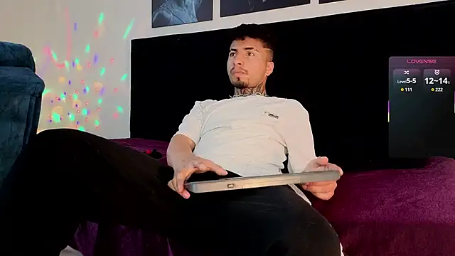 JuanCamiilo 66 online show from April 12, 5:49 pm