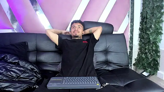 JuanCamiilo 66 online show from March 20, 2:01 am