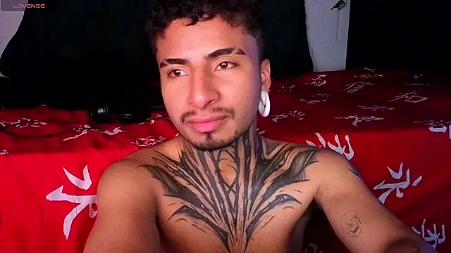 JuanCamiilo 66 online show from May 15, 4:10 am