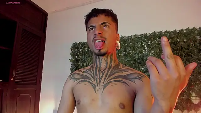 JuanCamiilo 66 online show from April 24, 3:08 am