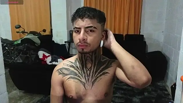 JuanCamiilo 66 online show from May 10, 2:37 am