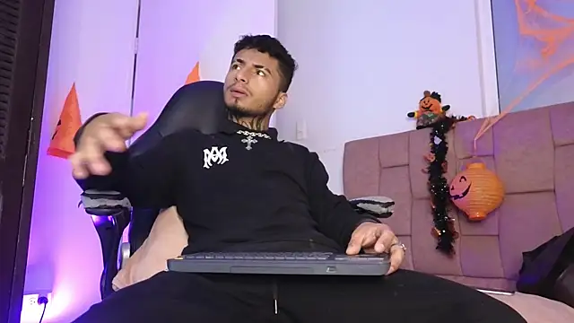 JuanCamiilo 66 online show from November 5, 2:58 am