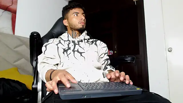 JuanCamiilo 66 online show from March 14, 12:32 am