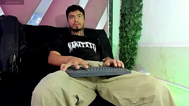 JuanCamiilo 66 online show from March 3, 1:07 pm