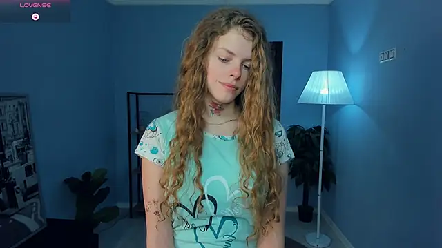 RayaNenlia online show from February 10, 5:06 am