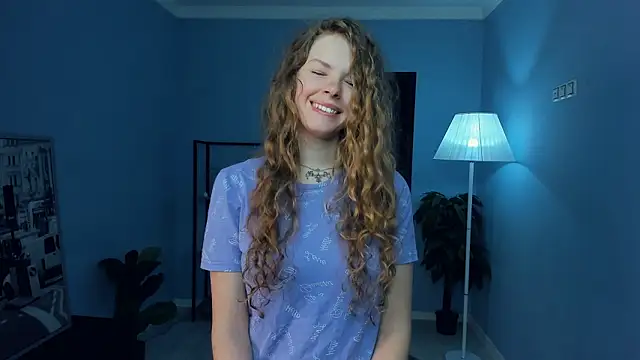 RayaNenlia online show from February 20, 5:04 am