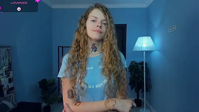 RayaNenlia online show from January 11, 5:14 am