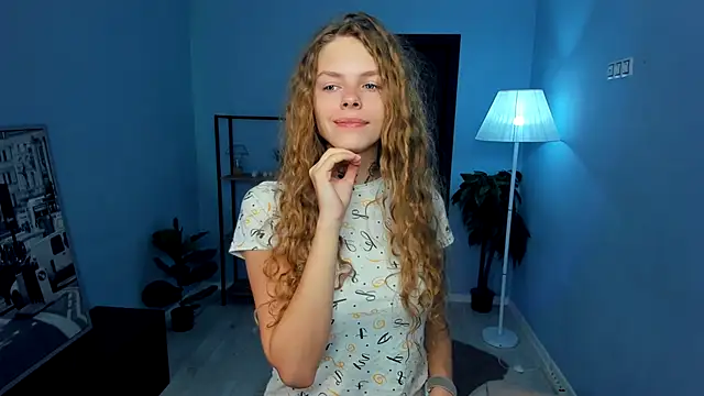 Snapshot of RayaNenlia chatting on October 22, 5:07 am RayaNenlia online show from October 22, 5:07 am