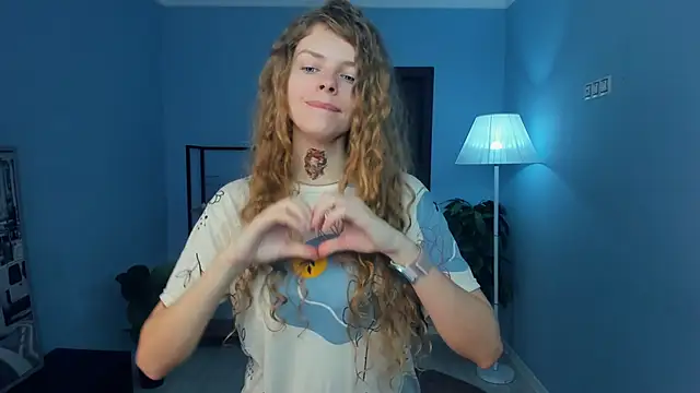 RayaNenlia online show from January 17, 5:11 am