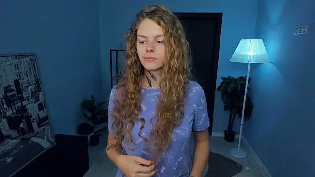 Snapshot of RayaNenlia chatting on October 26, 5:08 am RayaNenlia online show from October 26, 5:08 am