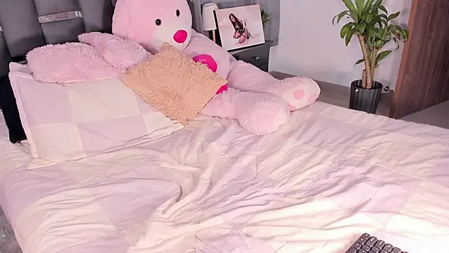 AfroditaRoy online show from March 8, 2:04 am