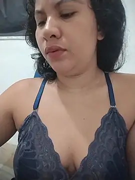 Snapshot of Yara0k chatting on June 16, 8:14 am Yara0k online show from June 16, 8:14 am