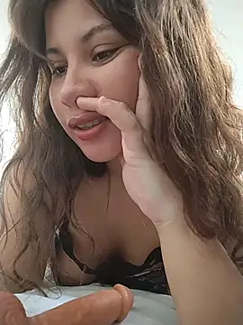 Snapshot of Yara0k chatting on November 5, 11:35 am Yara0k online show from November 5, 11:35 am