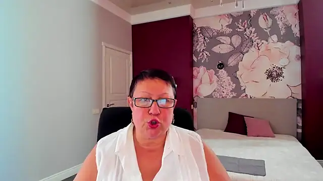 BarbaraTurners online show from October 12, 11:44 am