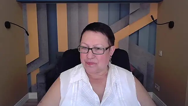 BarbaraTurners online show from October 31, 7:32 pm