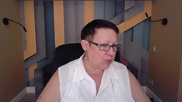 BarbaraTurners online show from November 3, 7:28 pm