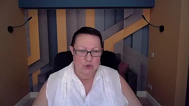 BarbaraTurners online show from November 16, 12:32 pm