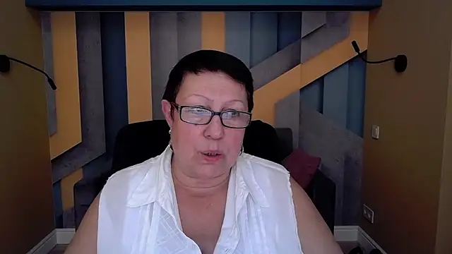 BarbaraTurners online show from October 13, 6:53 pm