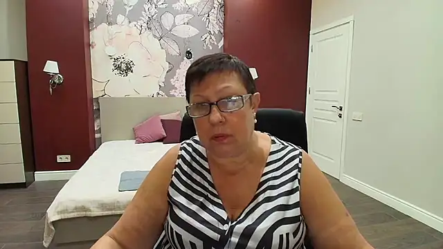 BarbaraTurners online show from September 22, 6:36 pm