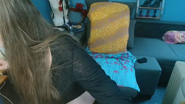 Snapshot of SherineDivine chatting on October 4, 4:41 pm SherineDivine online show from October 4, 4:41 pm