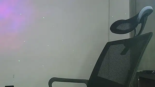 Snapshot of lizescobarxxxx chatting on October 31, 3:25 am lizescobarxxxx online show from October 31, 3:25 am