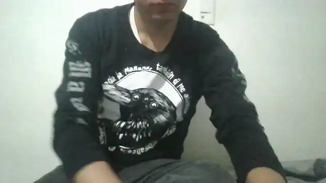 angeljz4 online show from April 7, 7:21 am