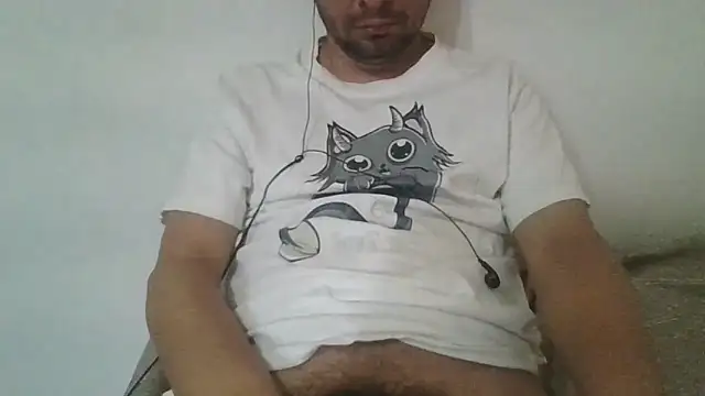 Snapshot of angeljz4 chatting on May 24, 5:46 pm angeljz4 online show from May 24, 5:46 pm