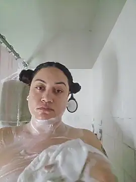 Snapshot of honeeyyy_pot chatting on November 30, 8:37 am honeeyyy pot online show from November 30, 8:37 am