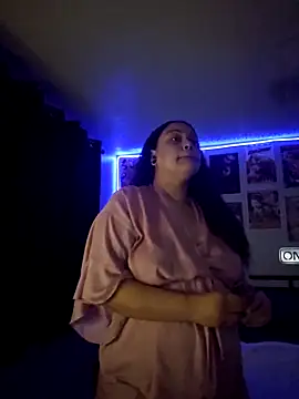 Snapshot of honeeyyy_pot chatting on September 16, 6:58 am honeeyyy pot online show from September 16, 6:58 am