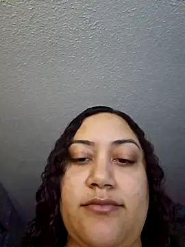 Snapshot of honeeyyy_pot chatting on October 5, 5:09 am honeeyyy pot online show from October 5, 5:09 am