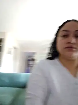 Snapshot of honeeyyy_pot chatting on September 14, 5:02 pm honeeyyy pot online show from September 14, 5:02 pm