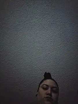 Snapshot of honeeyyy_pot chatting on February 7, 8:44 am honeeyyy pot online show from February 7, 8:44 am