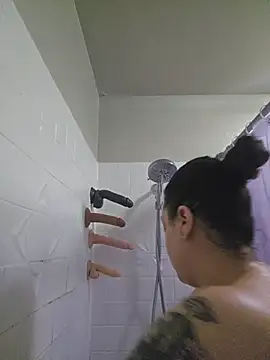 Snapshot of honeeyyy_pot chatting on January 12, 10:47 pm honeeyyy pot online show from January 12, 10:47 pm