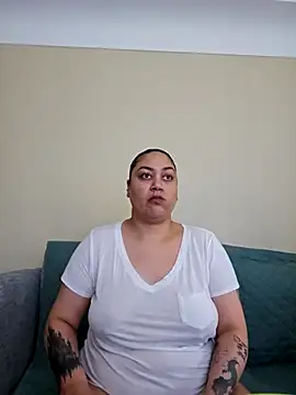 honeeyyy pot online show from April 2, 7:42 pm