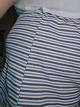 Snapshot of honeeyyy_pot chatting on November 22, 8:35 am honeeyyy pot online show from November 22, 8:35 am