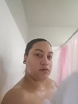 Snapshot of honeeyyy_pot chatting on September 22, 11:22 pm honeeyyy pot online show from September 22, 11:22 pm