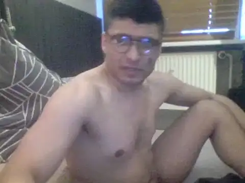 Snapshot of carsten_yazan chatting on March 19, 2:13 pm carsten yazan online show from March 19, 2:13 pm